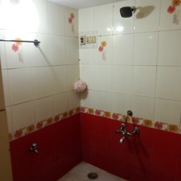 Bathroom in 2 BHK Builder Floor at Ejipura – for Rent