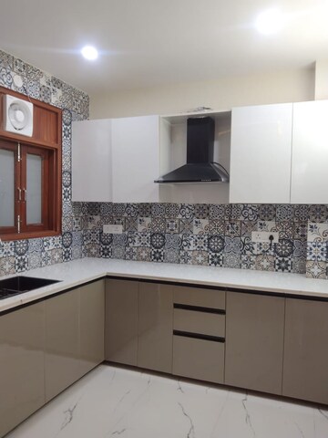 Kitchen in 2 BHK Builder Floor at Paryavaran Complex – for Rent