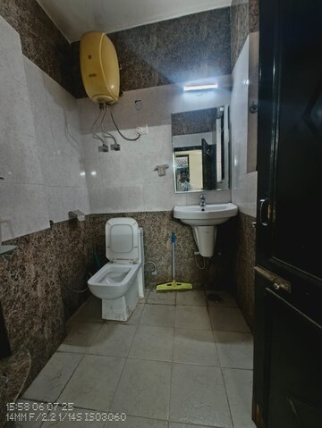 Attached Bathroom in 2 BHK Builder Floor at Paryavaran Complex – for Rent