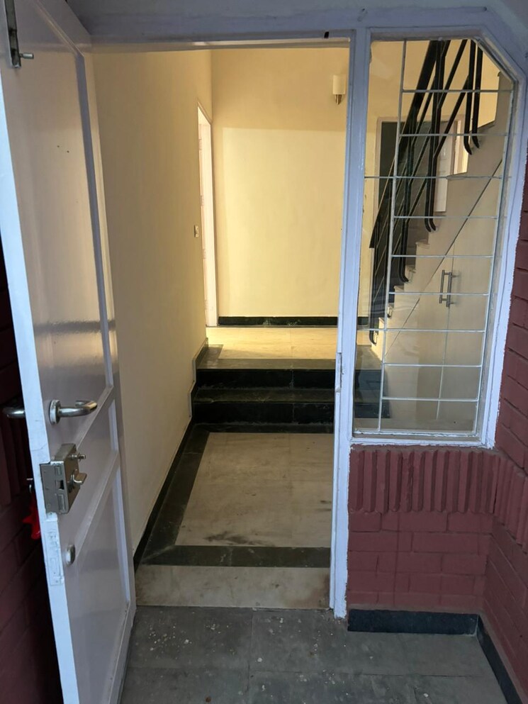 undefined, nirvana-courtyard 3.5 Bedroom 3000 Sq.Ft. Villa In Sector 50 Gurgaon 8800941