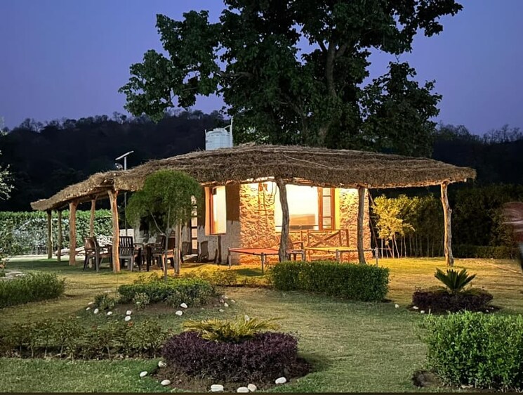 Exterior View, sector 11 3 Bedroom 2000 Sq.Ft. Builder Floor In Sector 11 Chandigarh 8800940