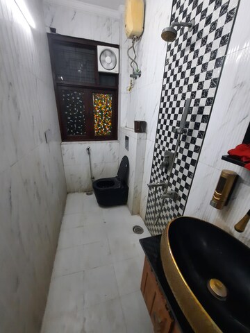 Parking in 1.5 BHK Builder Floor at Malviya Nagar – for Rent