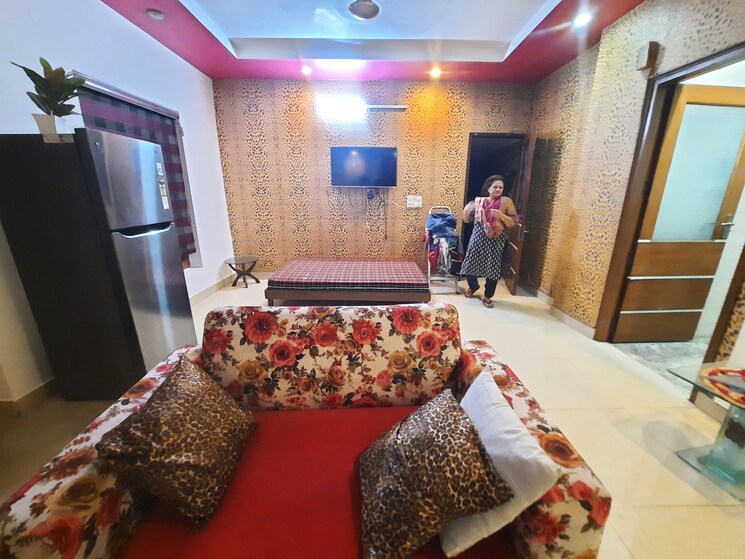 Bedroom, malviya nagar 1.5 Bedroom 900 Sq.Ft. Builder Floor In Malviya Nagar Delhi 8800950