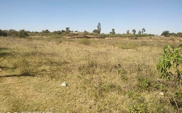 Plot For Sale in Sector 4