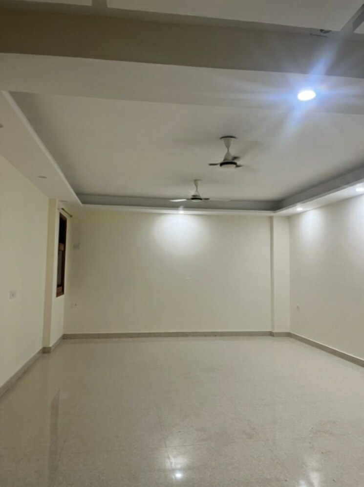 Room, kishangarh 2 Bedroom 750 Sq.Ft. Builder Floor In Kishangarh Delhi 8800955