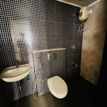 Bathroom in 1 BHK Apartment at Lodha Palava Downtown, Taloja Bypass Road – for Sale