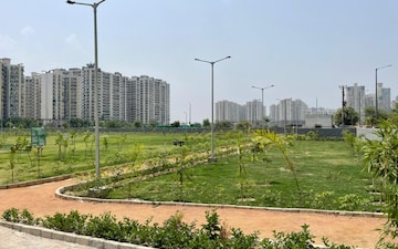 Plot For Sale in Sector 4