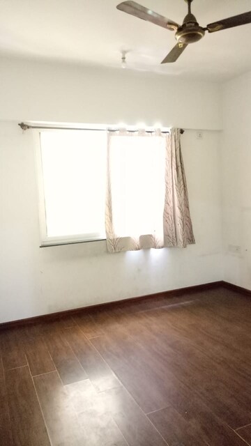 Room in 2 BHK Apartment at Essen Aishwaryam Comfort Phase-I, Akurdi – for Rent