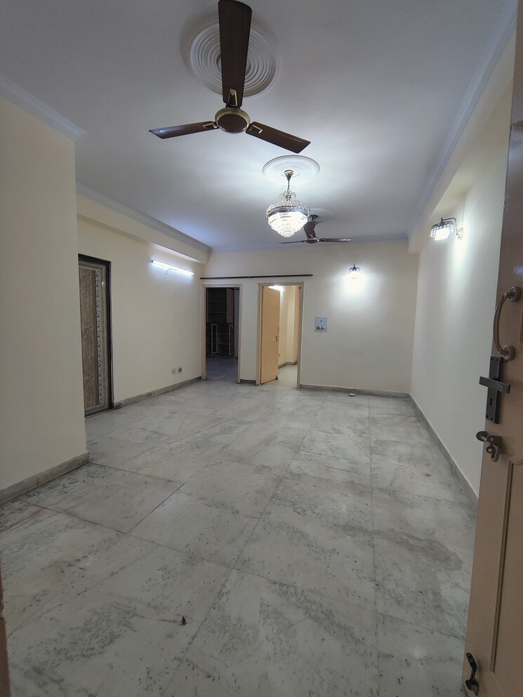 Living Room, gaurs-galaxy 2 Bedroom 1000 Sq.Ft. Apartment In Vaishali Sector 5 Ghaziabad 8801023