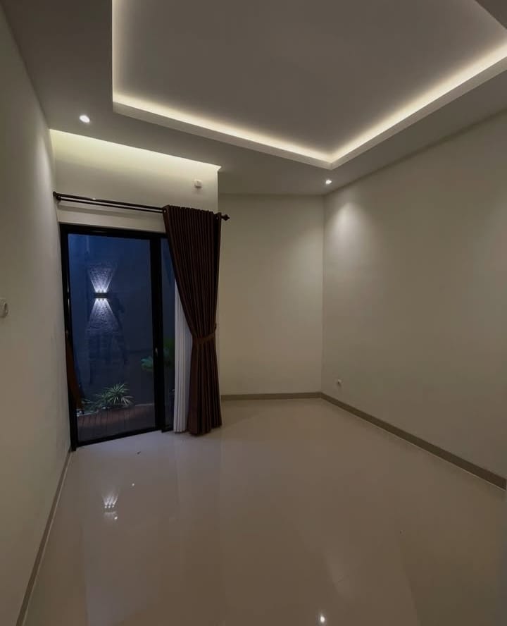 2.5 BHK + Pooja Room,Extra Room Builder Floor For Sale in Building Floor 