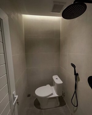 Bathroom in 2.5 BHK Builder Floor at Sector 29 – for Sale