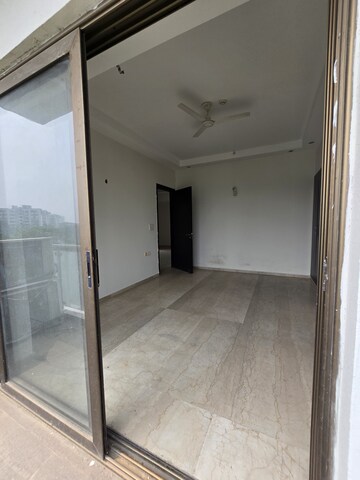 Bathroom in 4 BHK Apartment at Mahagun Maestro, Sector 50 – for Sale