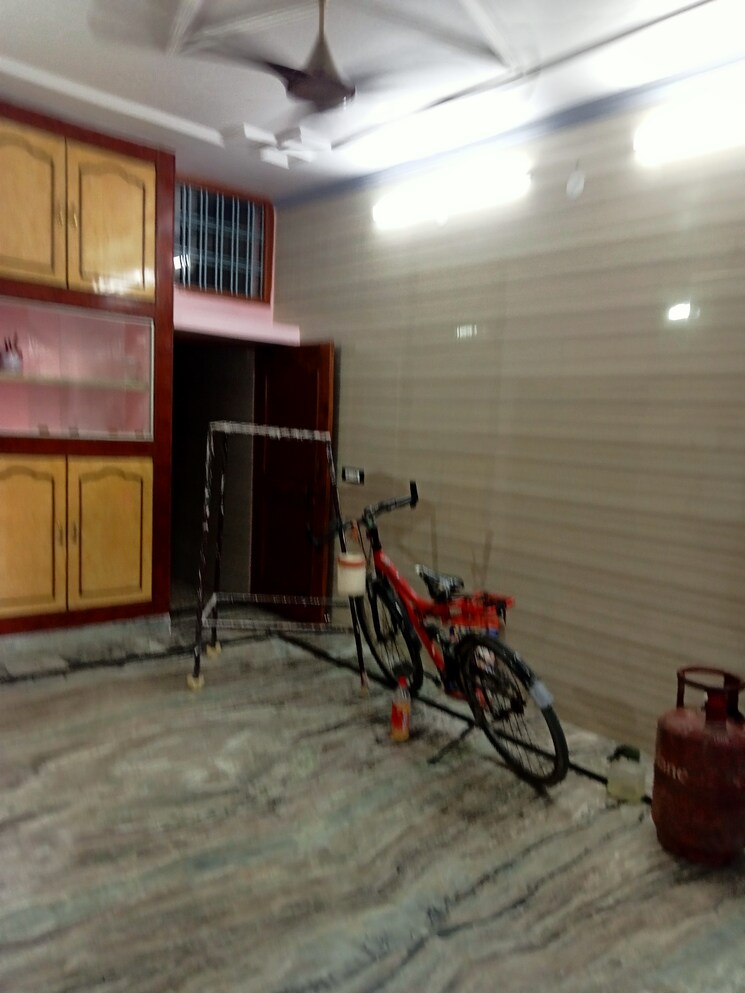 Gym, r-square-gomti-nagar 2 Bedroom 960 Sq.Ft. Builder Floor In Gomti Nagar Lucknow 8801022