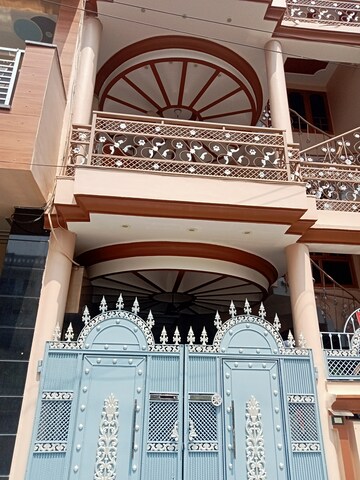 2 BHK Builder Floor – Exterior View View at R Square Gomti Nagar, Gomti Nagar - for Rent