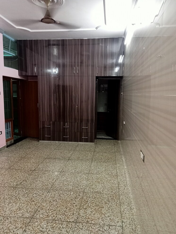 Room, r-square-gomti-nagar 2 Bedroom 960 Sq.Ft. Builder Floor In Gomti Nagar Lucknow 8801022