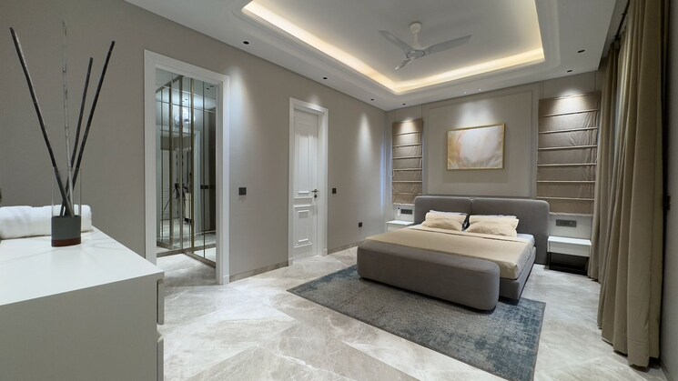 Bedroom, safdarjung development area 4 Bedroom 300 Sq.Yd. Builder Floor In Safdarjung Development Area Delhi 8800998