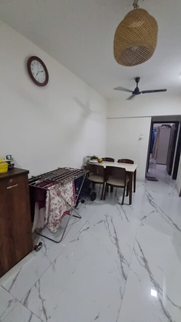 1 BHK Apartment For Rent in Rishabraj Sujai, Malad East