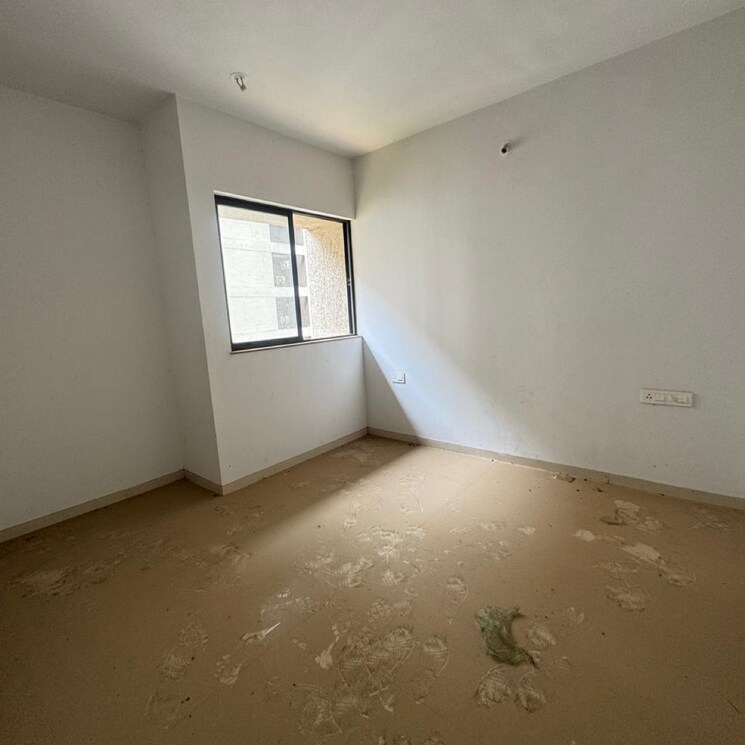 Room, lodha-downtown 2 Bedroom 650 Sq.Ft. Apartment In Taloja Bypass Road Thane 8801029