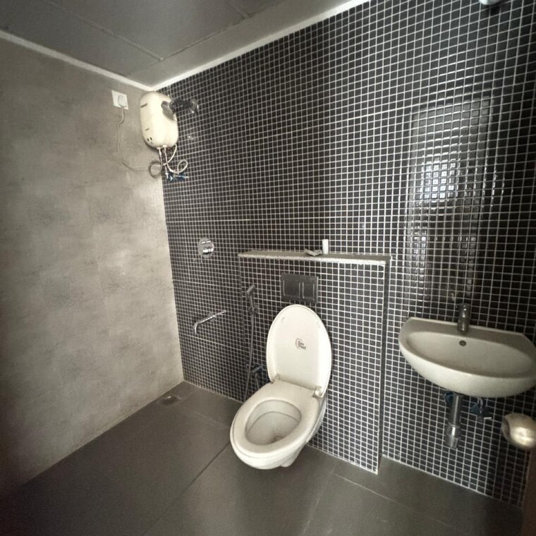 Bathroom, lodha-downtown 2 Bedroom 650 Sq.Ft. Apartment In Taloja Bypass Road Thane 8801029