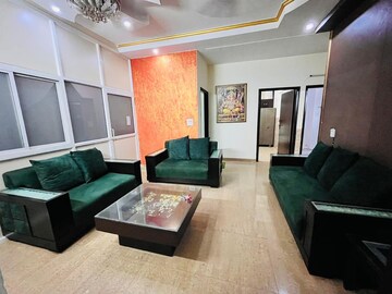 Living Room in  Pg at Niti Khand – for Rent