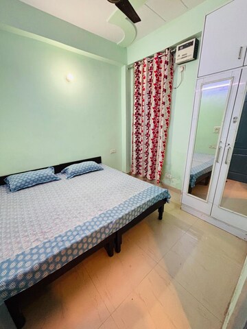 Bedroom in  Pg at Niti Khand – for Rent
