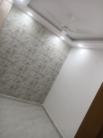 2 BHK Builder Floor For Sale in Govindpuri