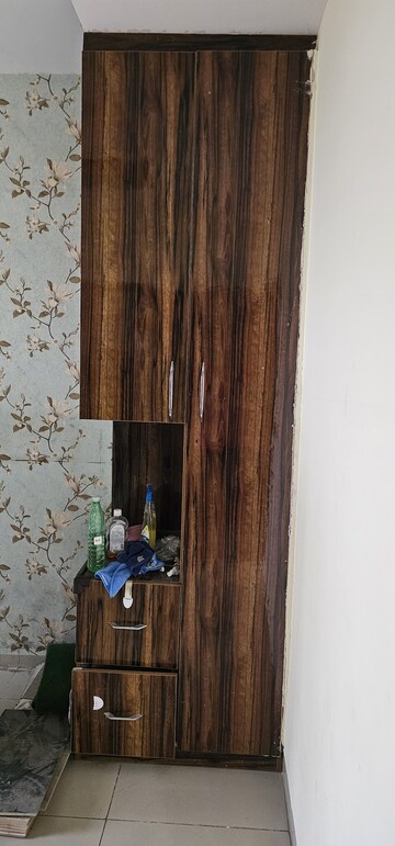 Furnished Amenities in 3 BHK Apartment at Stellar One, Sector 1 Greater Noida – for Sale