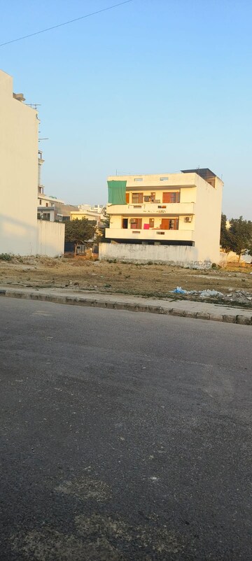  Plot For Sale in Parklands, Sector 85