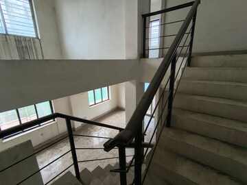 Staircase in 3 BHK Apartment at Capricorn Jewels, New Alipore – for Sale