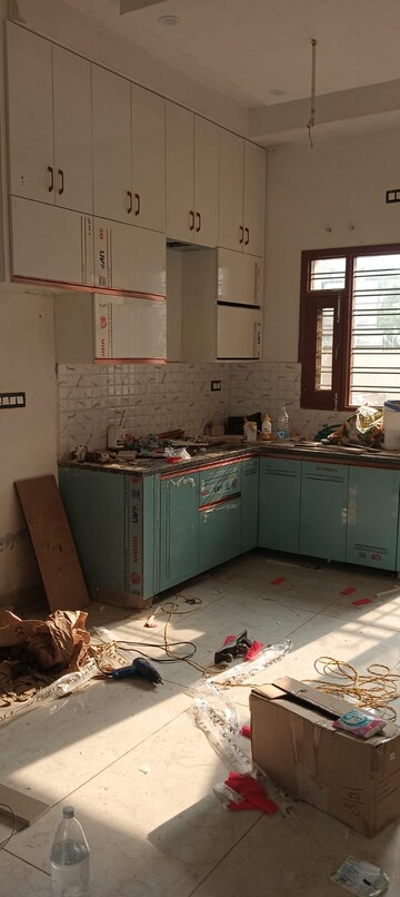 Kitchen in 1 BHK Builder Floor at Sector 16 – for Rent