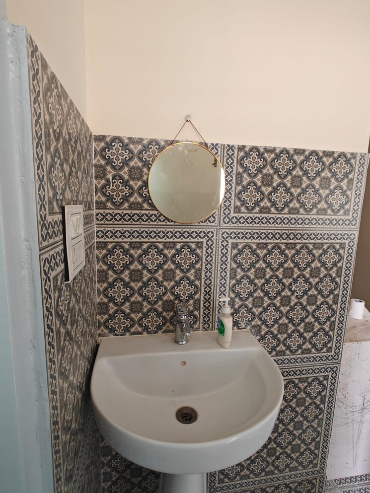 Bathroom, niti khand 2 Bedroom 850 Sq.Ft. Builder Floor In Niti Khand Ghaziabad 8801088