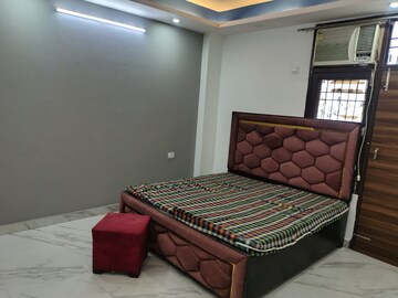 Bedroom in 2 BHK Builder Floor at Saket – for Rent