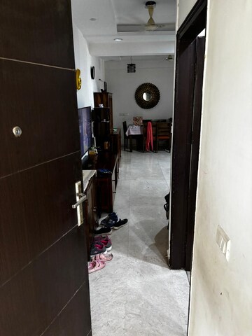 Bathroom in 3 BHK Apartment at Amrapali Pan Oasis, Sector 70 – for Sale
