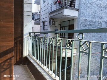 Balcony in 1 BHK Builder Floor at Saket – for Rent