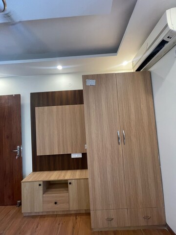 Room in 1 RK Apartment at Gujrara Mansingh – for Rent