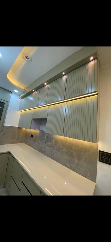 Furnished Amenities in 2 BHK Builder Floor at Mahendra Enclave, Shastri Nagar – for Sale