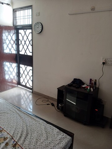 Furnished Amenities in 3 BHK Apartment at Limra Tower, Sector 73 – for Sale