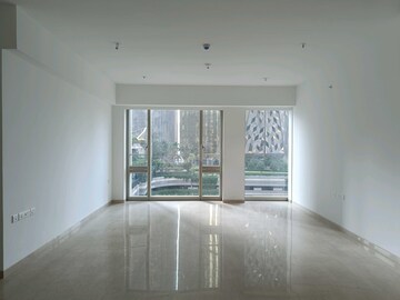 Room in 4 BHK Apartment at Lodha The World Towers World One Tier 2, Worli – for Rent
