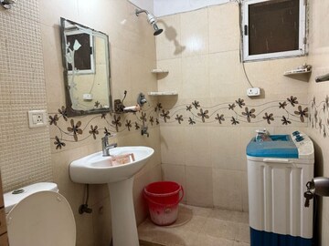 Master Bedroom in 3 BHK Apartment at Express Zenith, Sector 77 – for Rent