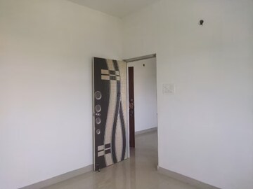 Room in 2 BHK Builder Floor at Thakurpukur – for Rent