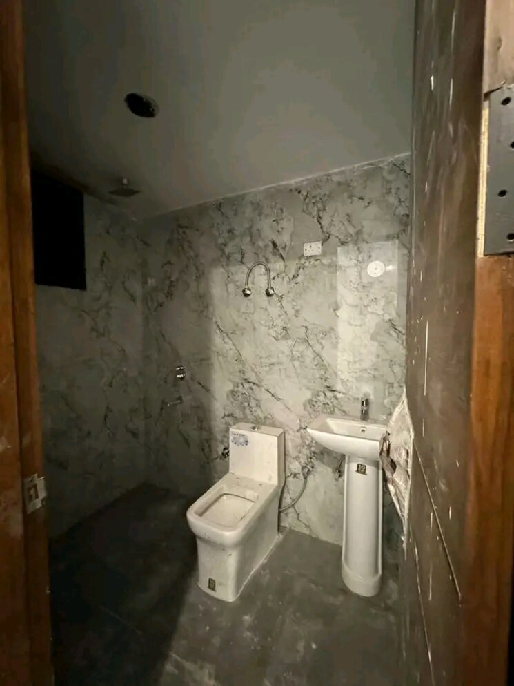 Bathroom, saket 1 Bedroom 450 Sq.Ft. Builder Floor In Saket Delhi 8801207