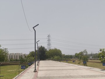 Master Bedroom in 3 BHK Apartment at Central Park Flower Valley Aqua Front Towers, Sohna Sector 33 – for Rent