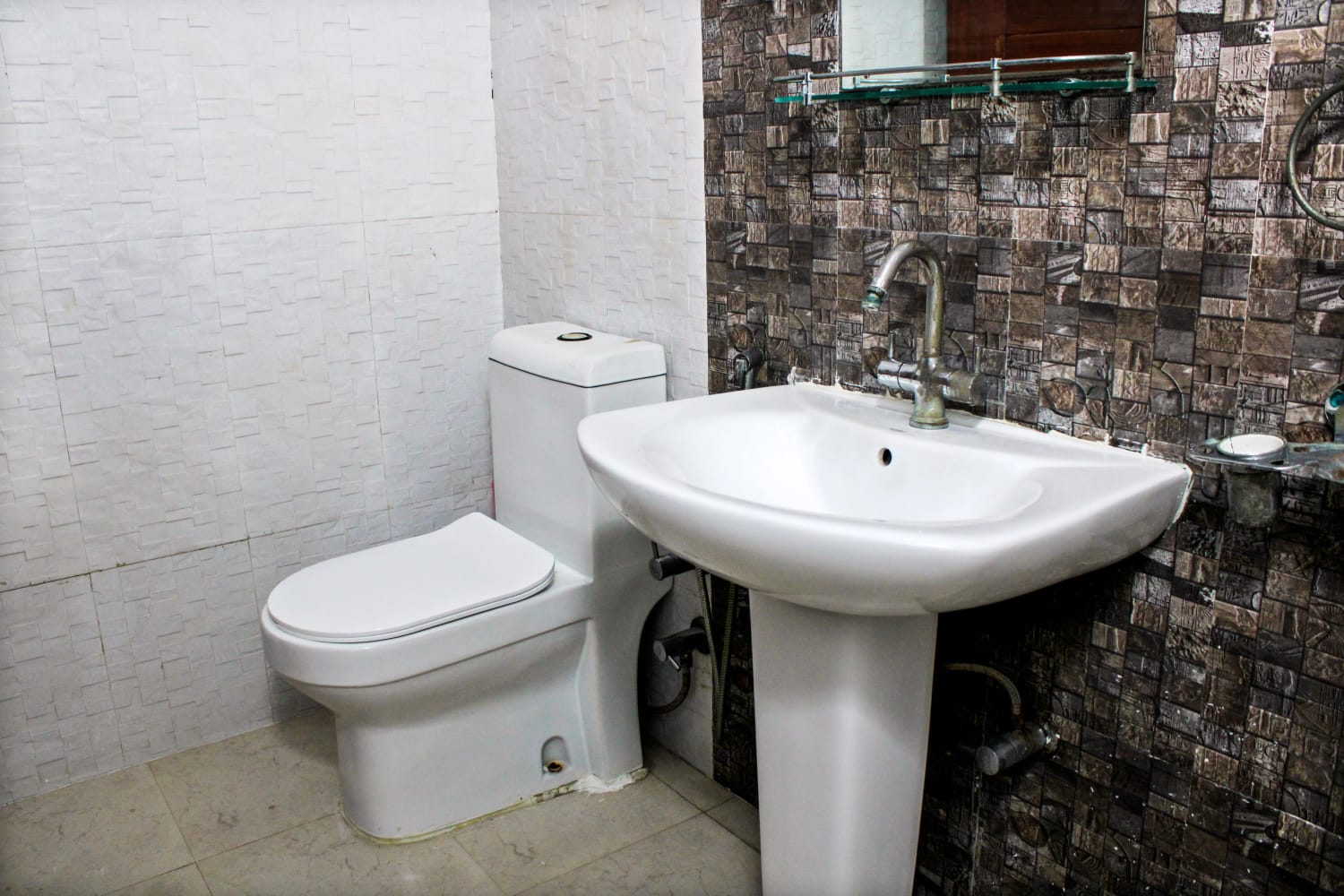 4 BHK Builder Floor For Rent in Green Fields Colony