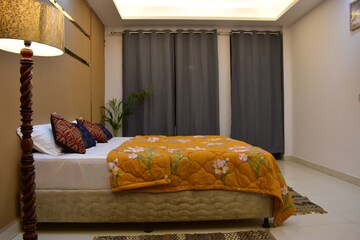Bedroom in 4 BHK Builder Floor at Green Fields Colony – for Rent