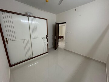 Room in 2 BHK Apartment at My Home Tridasa, Tellapur – for Rent