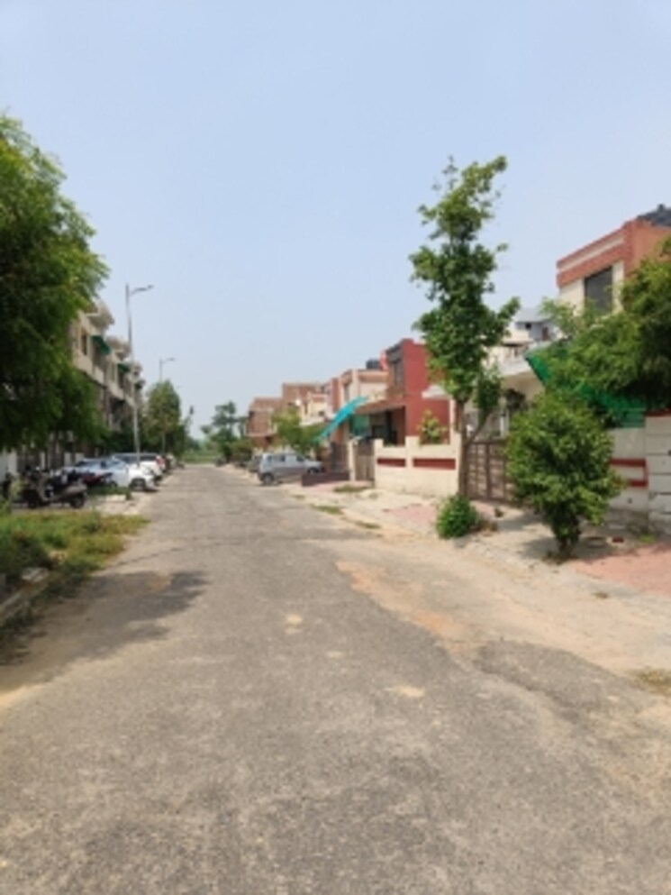 Exterior View, aditya-world-city 3 Bedroom 153 Sq.Yd. Builder Floor In Shahpur Bamheta Ghaziabad 8801282