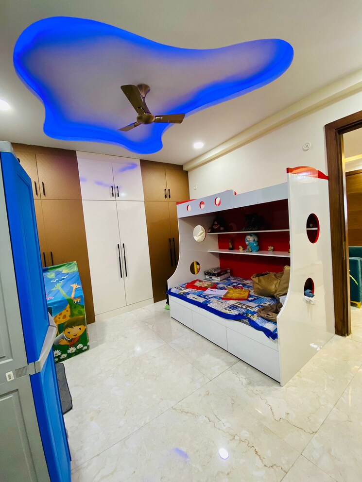 Room, green fields colony 4 Bedroom 4000 Sq.Ft. Builder Floor In Green Fields Colony Faridabad 8801253