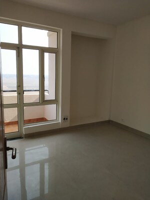Room in 3 BHK Apartment at Supertech Ecovillage I, Sector 1 Greater Noida – for Sale