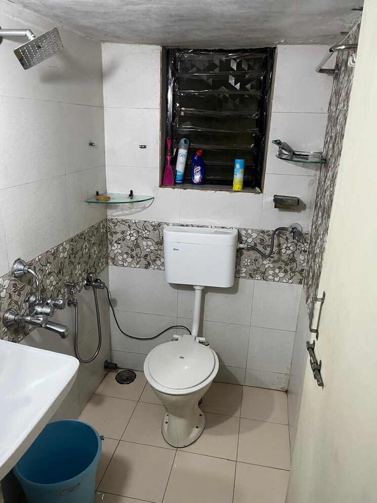 Bathroom, koregaon park 1 RK 400 Sq.Ft. Apartment In Koregaon Park Pune 8801277