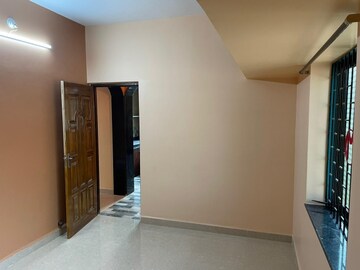 Room in 2 BHK Builder Floor at Goa Velha – for Rent